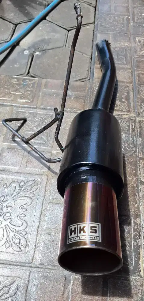 Knalpot mobil HKS