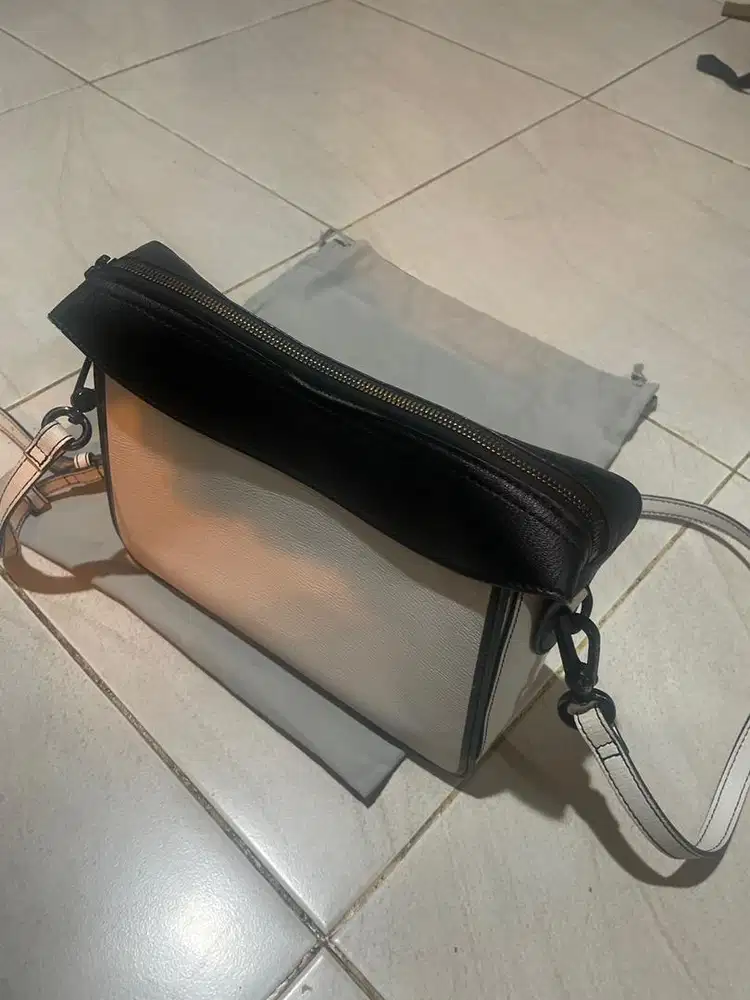 Tas Charles n Keith
