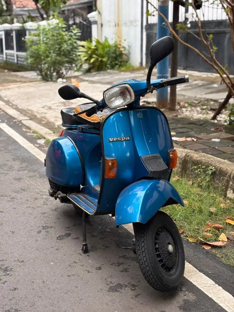 Vespa PX Tahun 1982