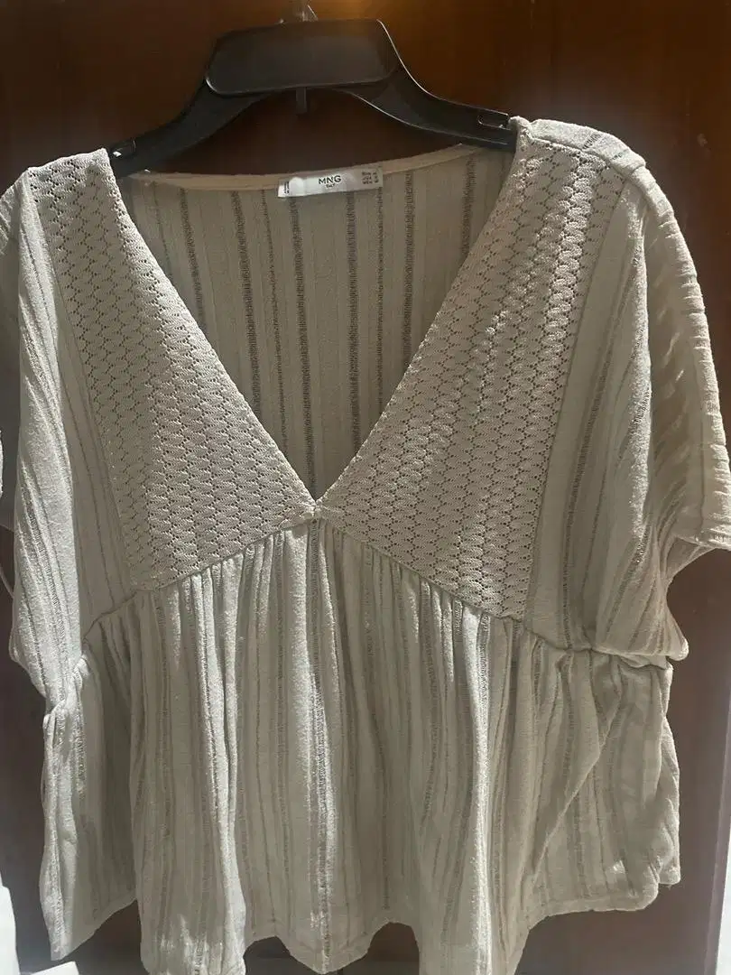 Baju pantai Mango