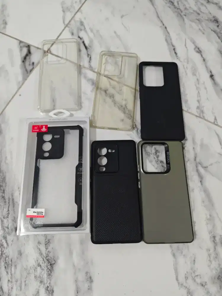 case vivo s15 pro atau v25 pro
