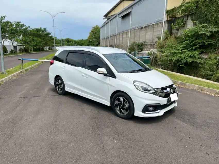 Honda Mobilio type RS TAHUN 2015