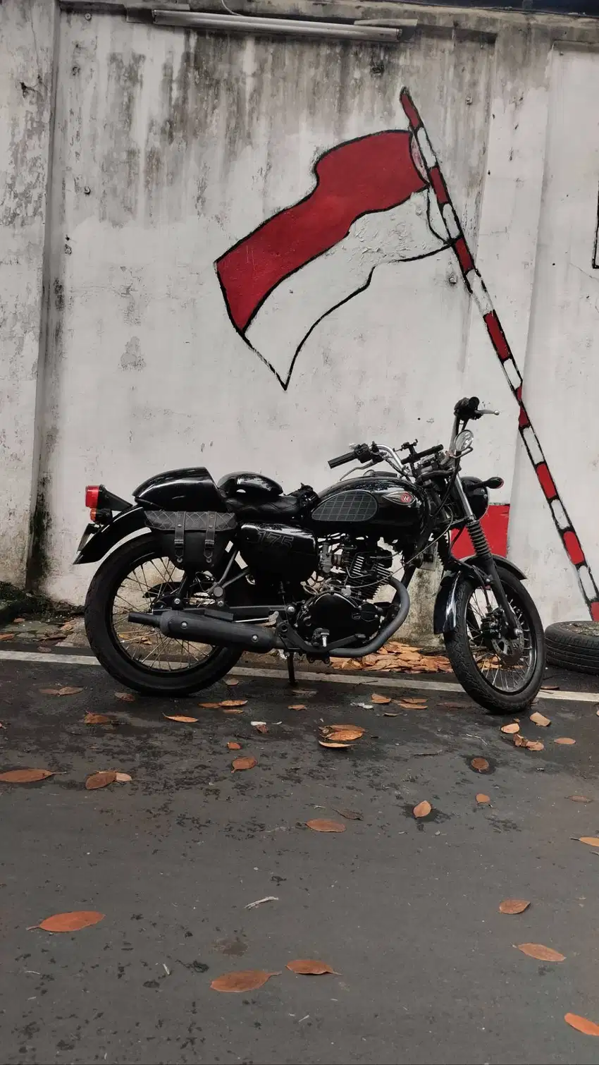 FOR SALE, KAWASAKI W175 SE BLACK STYLE 2022