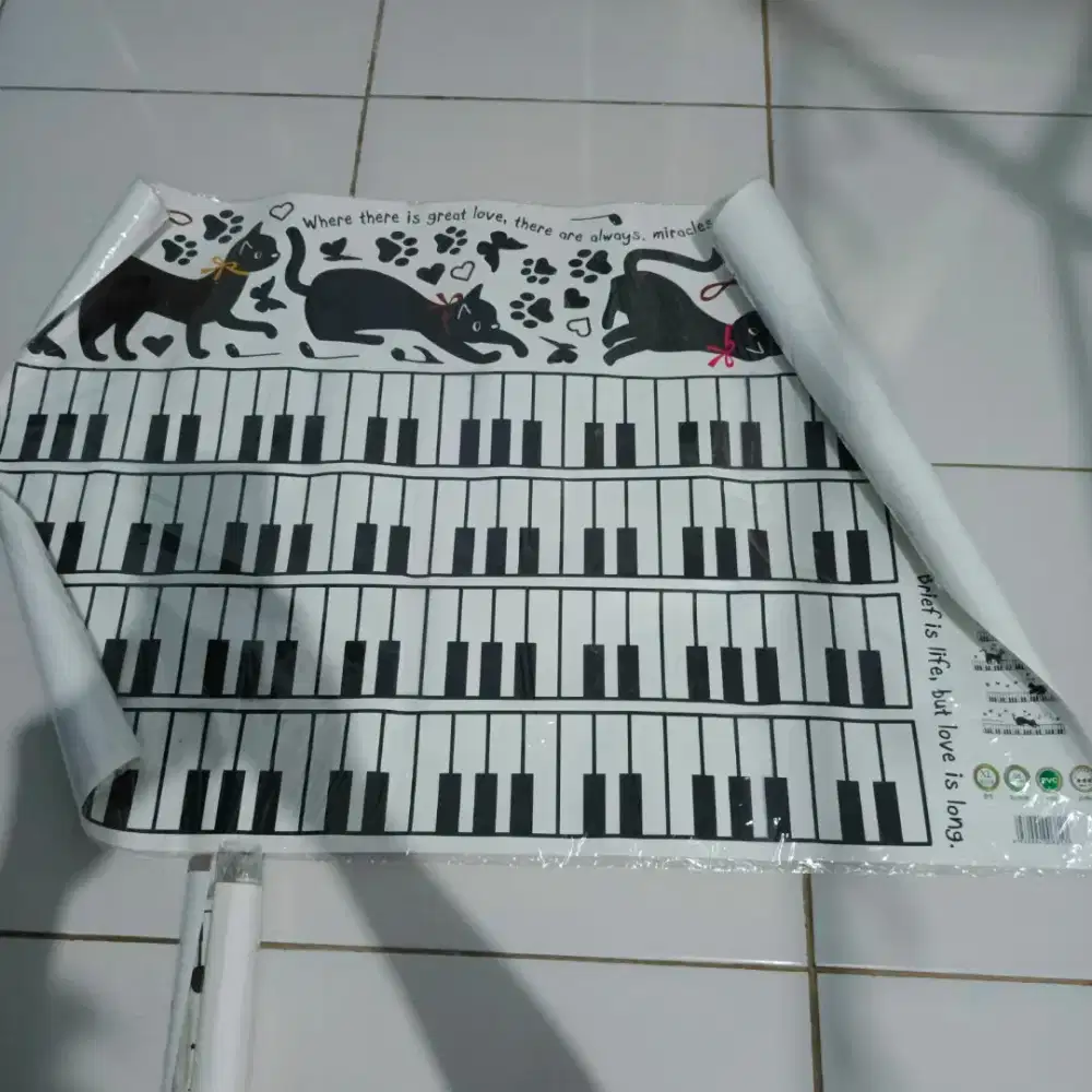 Wallsticker bahan pvc motif music cat, bonus sticker kitchen