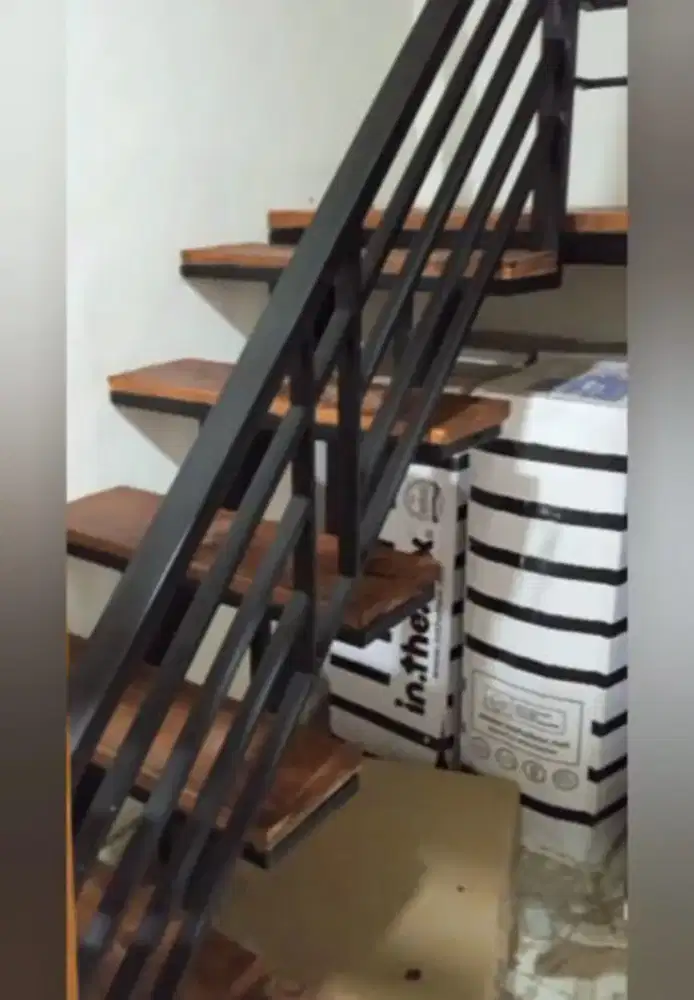 Tangga Jejak  Bengkel Las KPJ