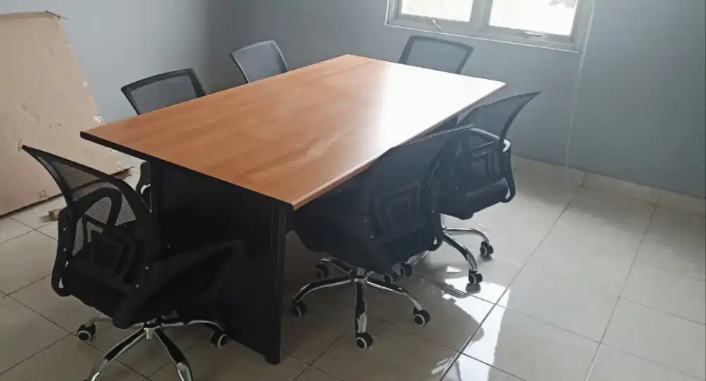 Meja Rapat Kerja, Meja Rapat Kantor Baru Pasang Di tempat