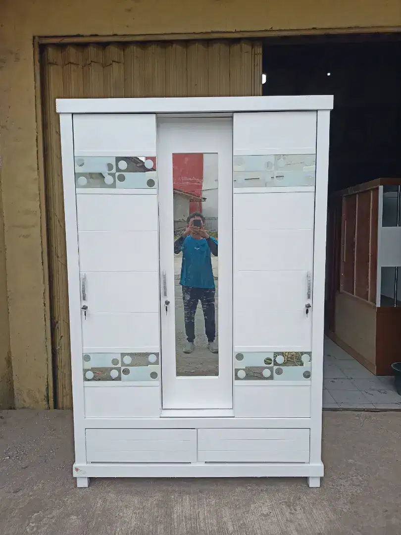 Lemari Pakaian 3 Pintu Sleding PROMO TERMURAH