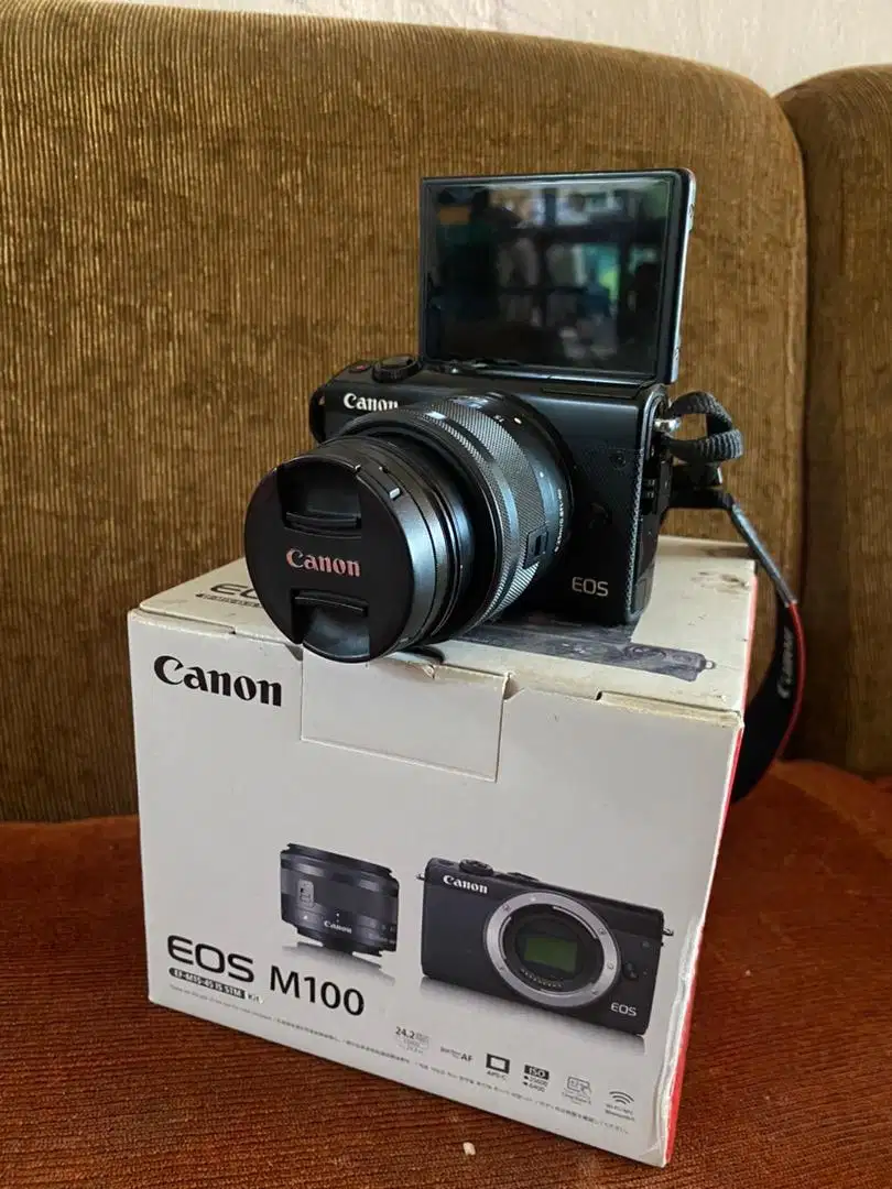 Mirrorless Canon M100 Second Like new