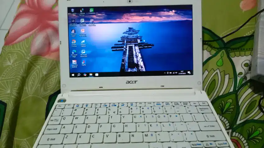 Laptop Acer aspire one happy (intel atom)