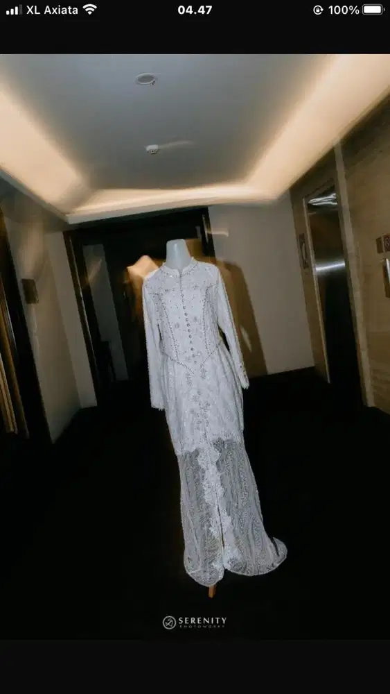 Gaun dress pengantin putih