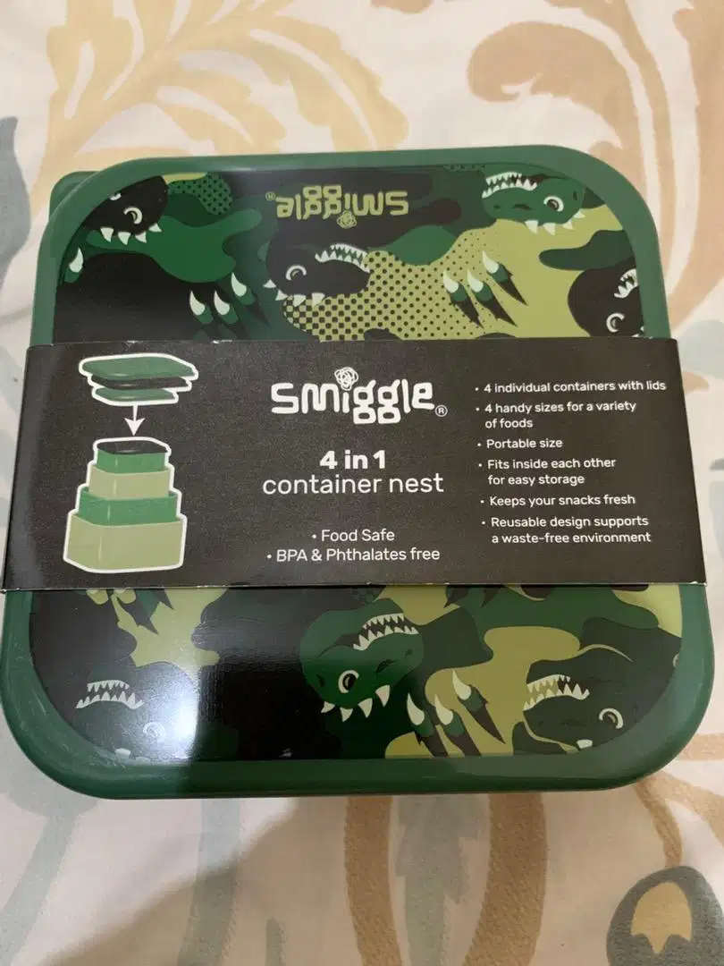 SMIGGLE BEST BUDZ 4 IN 1 NESTED CONTRAINERS ORIGINAL