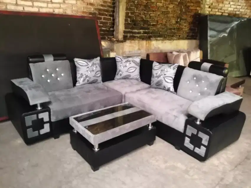Sofa sudut minimalis abu hitam