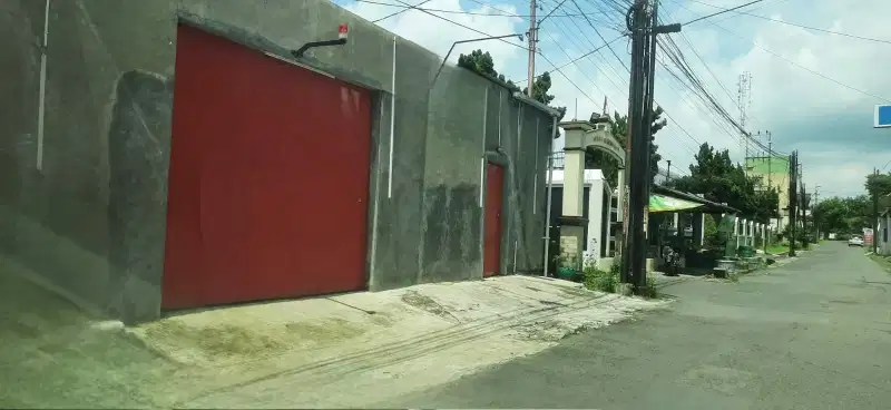 Di jual muka 15 meter dkt SMA N 1