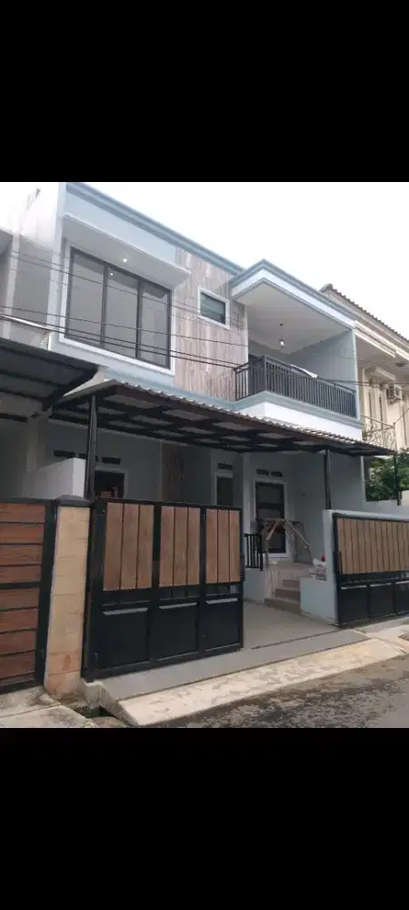 Di jual rumah baru di pondok kelapa