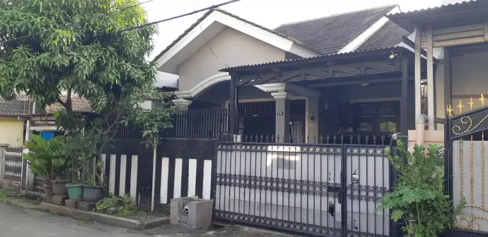 DIJUAL RUMAH PERUMNAS 3 KARAWACI