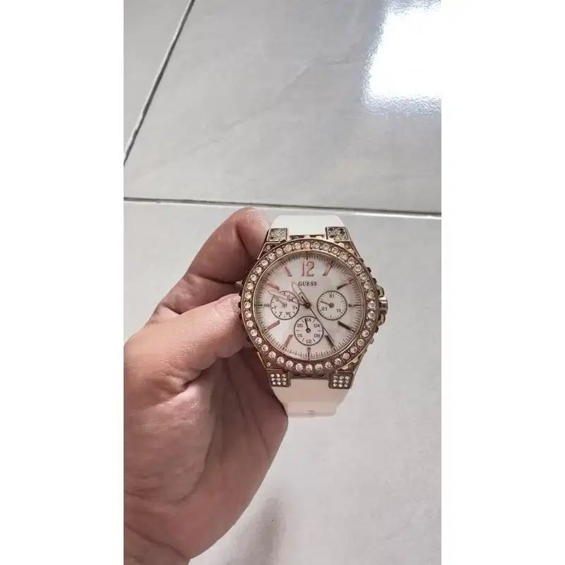 Guess Watch Preloved