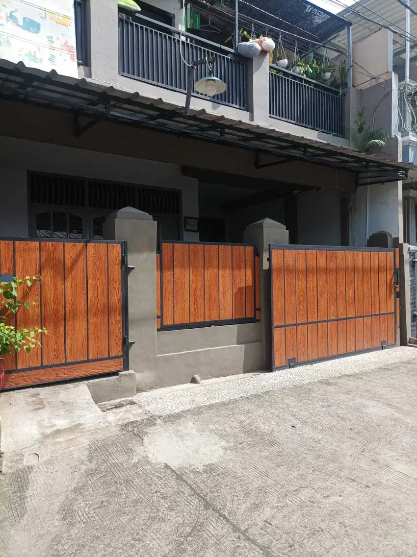 Rumah dijual cepat Sukatani tapos depok dua lantai siap huni