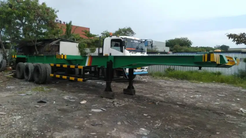 Jual Ekor Trailer 40' Rangka 3 Axle bekas terawat