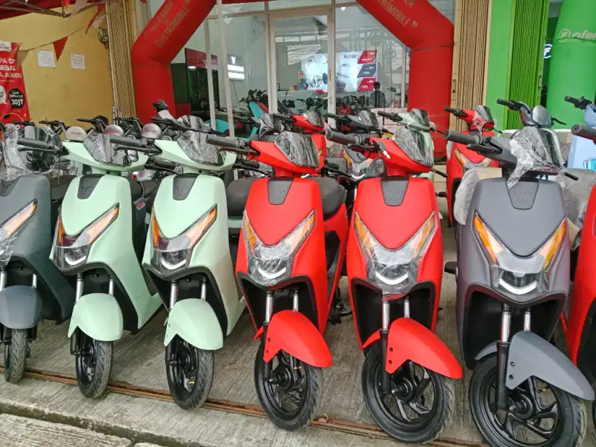 Sepeda listrik tipe terbaru UWINFLY