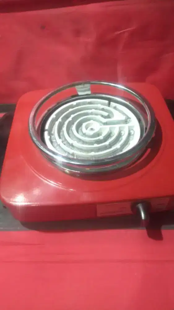 Kompor listrik maspion merah
