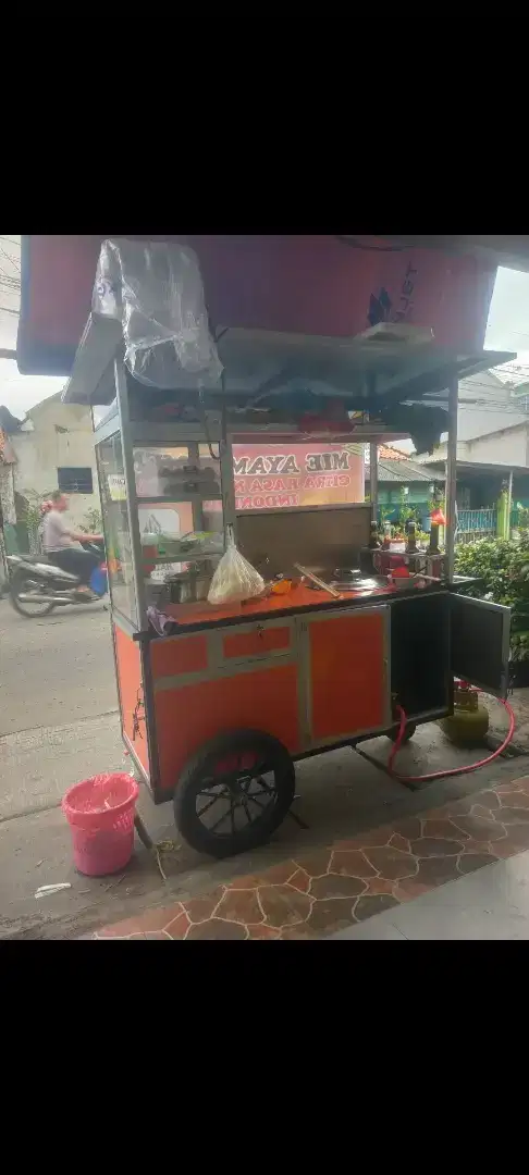 Dijual gerobak mie ayam & bakso