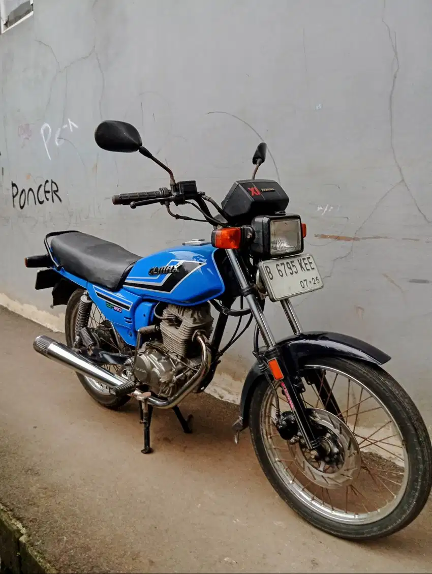 GL Max Biru 2004