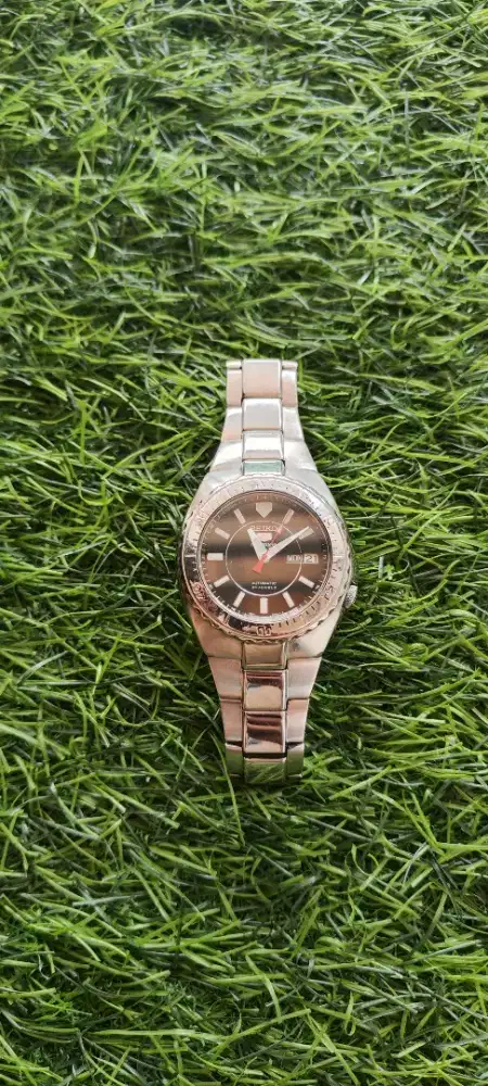 Jam Tangan Seiko 5 Superior Automatic.