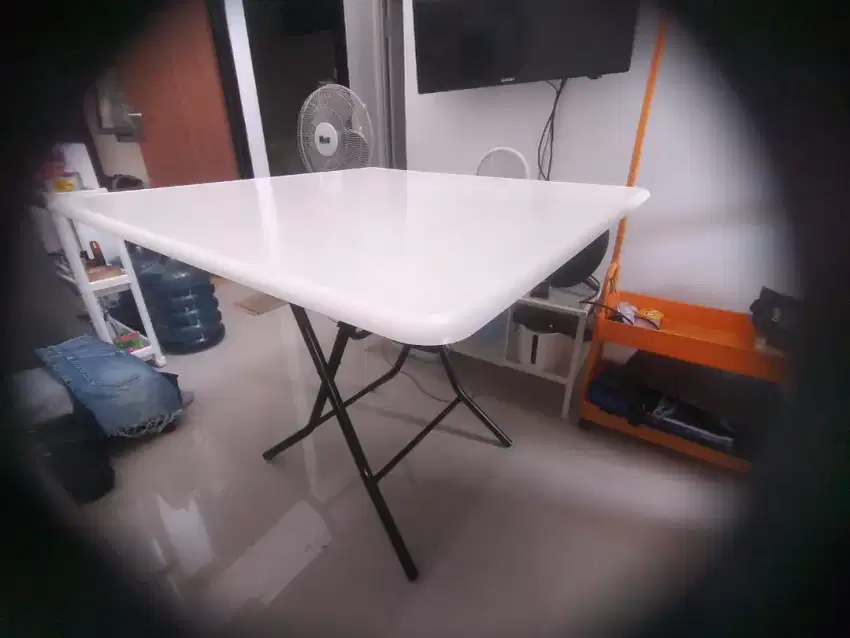 Meja Lipat merk  Isotop