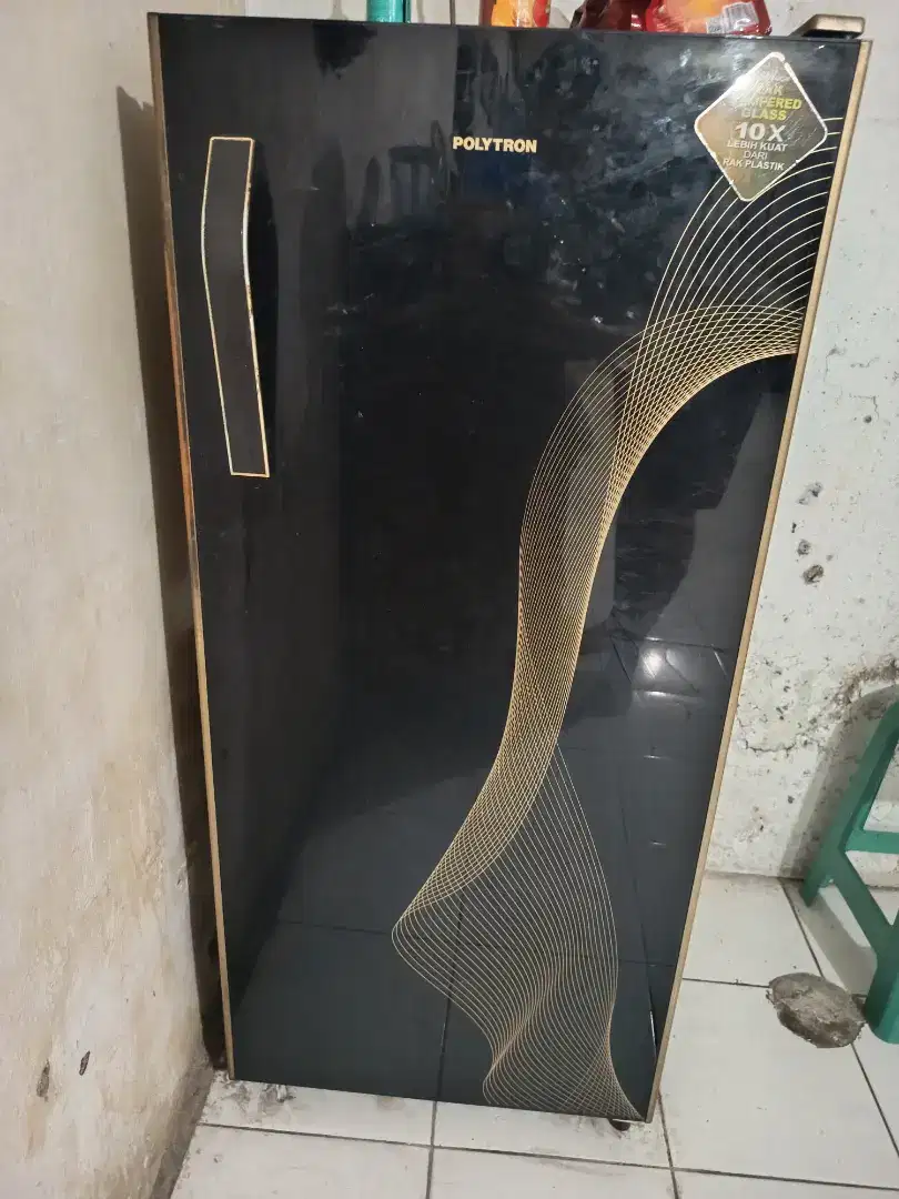 Kulkas Polytron 1 pintu