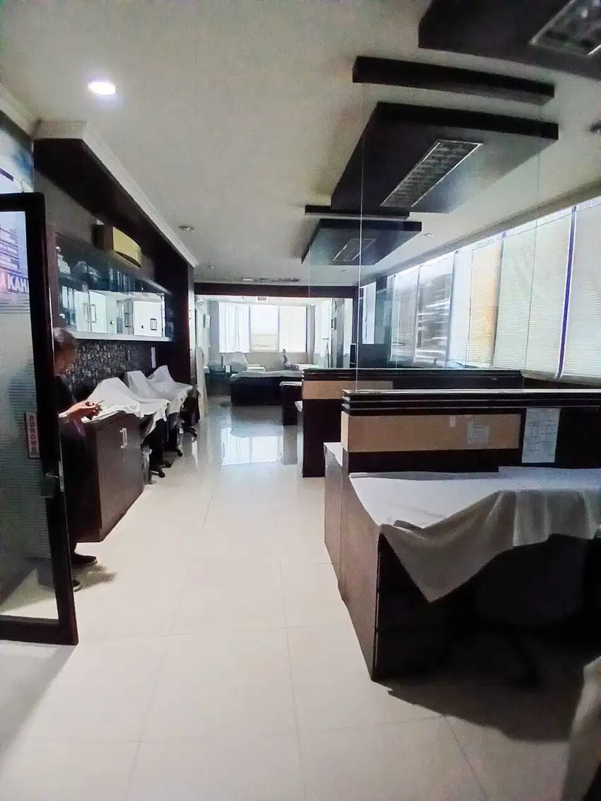 Sewa  Kantor  Tebet Jakarta Selatan  siap pakai dekat tranportasi umum