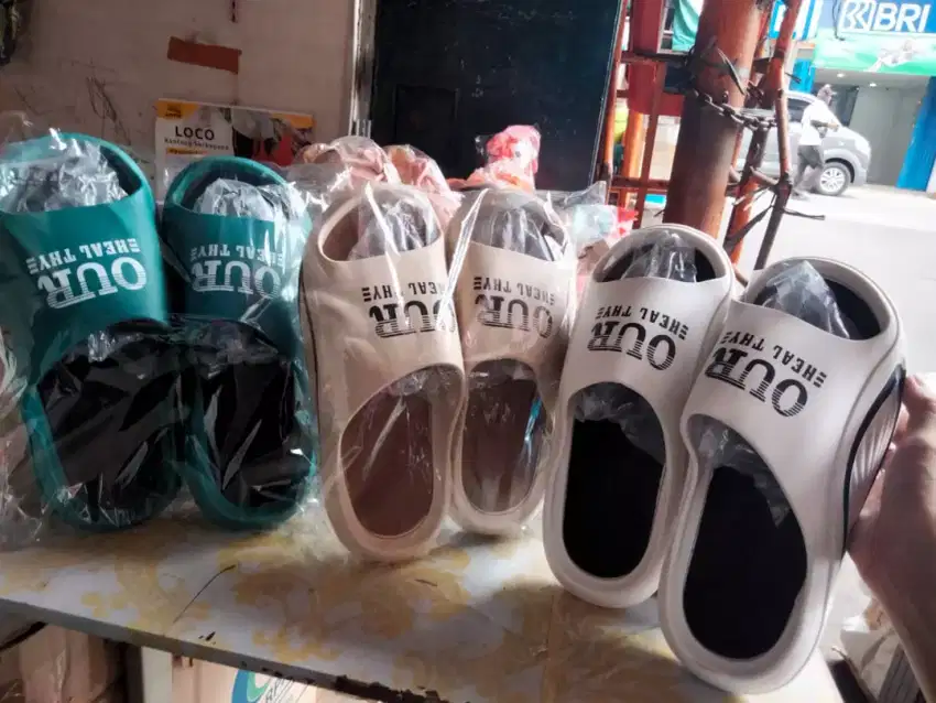 Sandal import bahan bagus