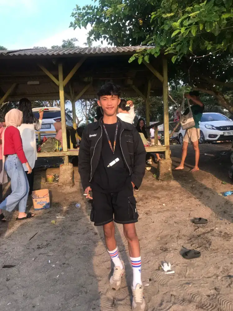 DICARI PEKERJAAN APA SAJA ASAL HALAL