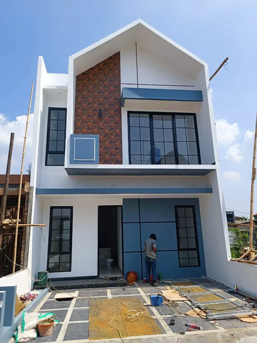 DIJUAL RUMAH MODERN DALAM CLUSTER 2 LANTAI DI JAKTIM BEBAS BANJIR SHM