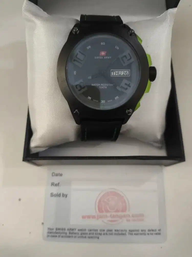 Swiss Army Man Nightracer Green