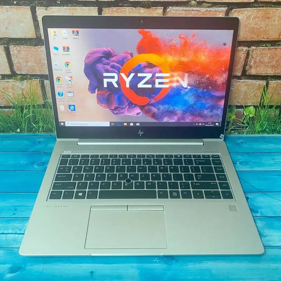 Laptop HP Elitebook 745 G5 AMD Ryzen 7 Pro RAM 16/256GB D-FC