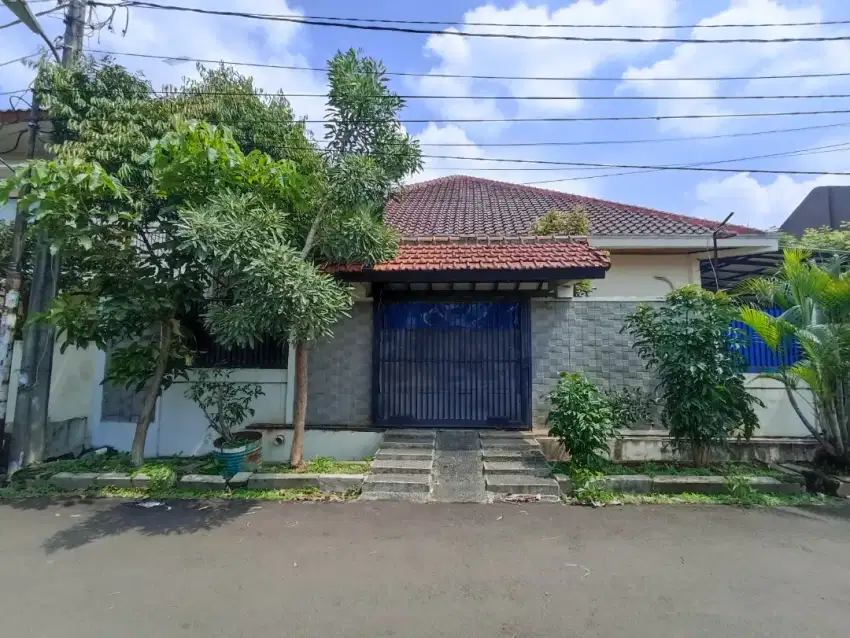 Pamulang Permai di Hoek, luas dan Asri