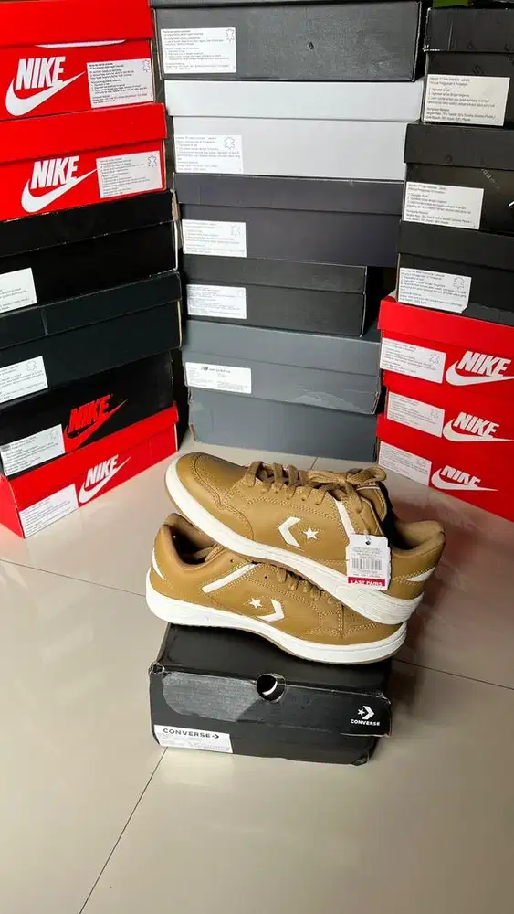 Converse Weapon Leather