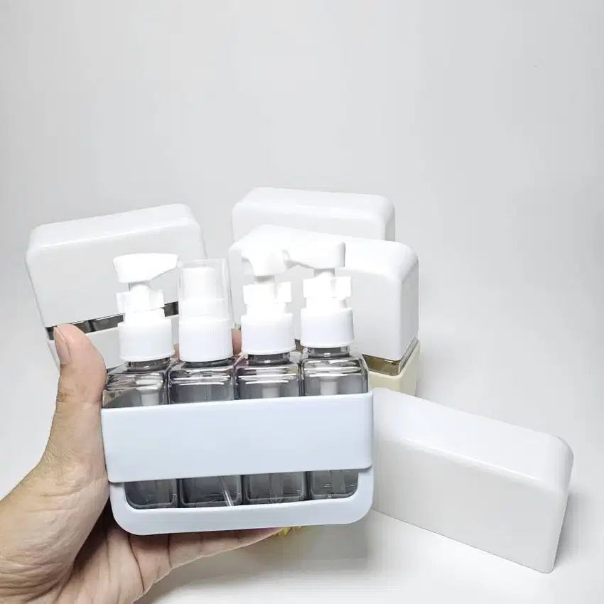 Travel Bottle refill 4 in 1 bentuk persegi panjang tempat botol travel