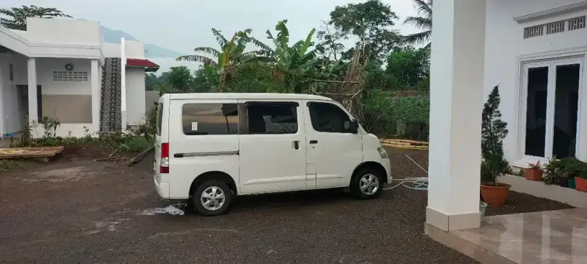 Sewa mobil grandmax dengan sopir