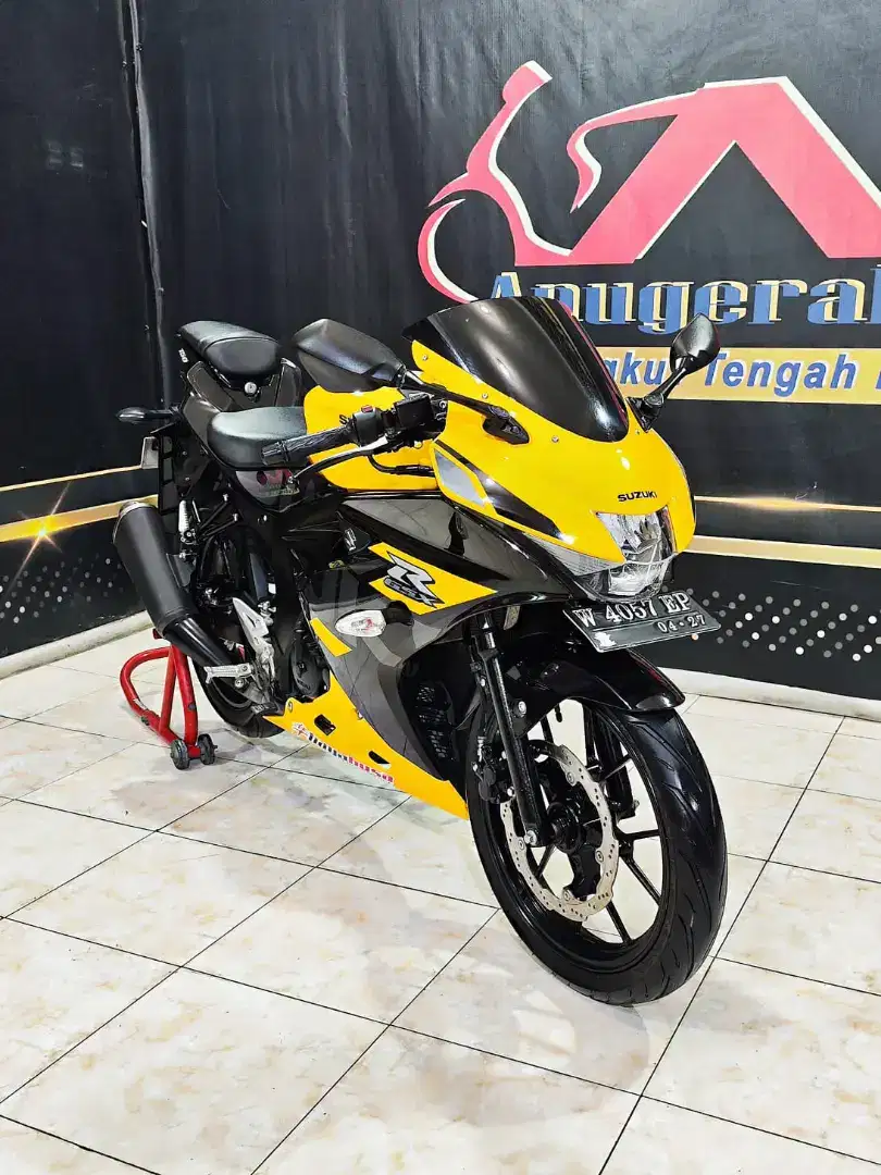 Suzuki GSX R 150 Keyles Reg 2022 kuning hitam super cakep gaspol
