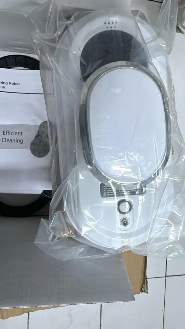 Window cleaning robot