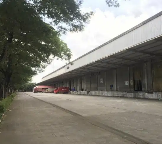 Gudang Loading Dock Cakung Jakarta Timur