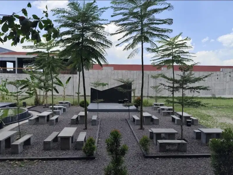 Disewakan Ruang usaha ex Cafe dekat UGM jln kaliurang