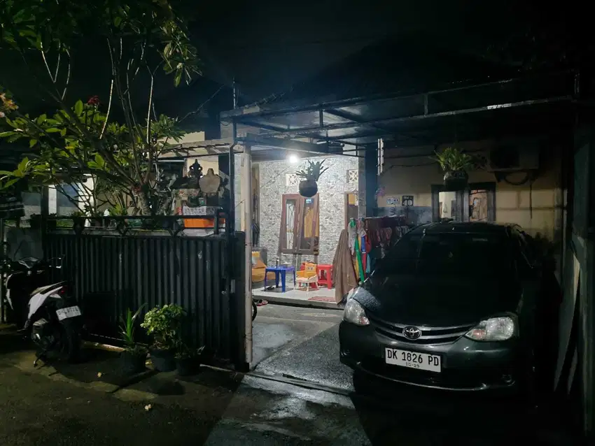 Dijual rumah second lantai 1 berlokasi pegending utama dalung