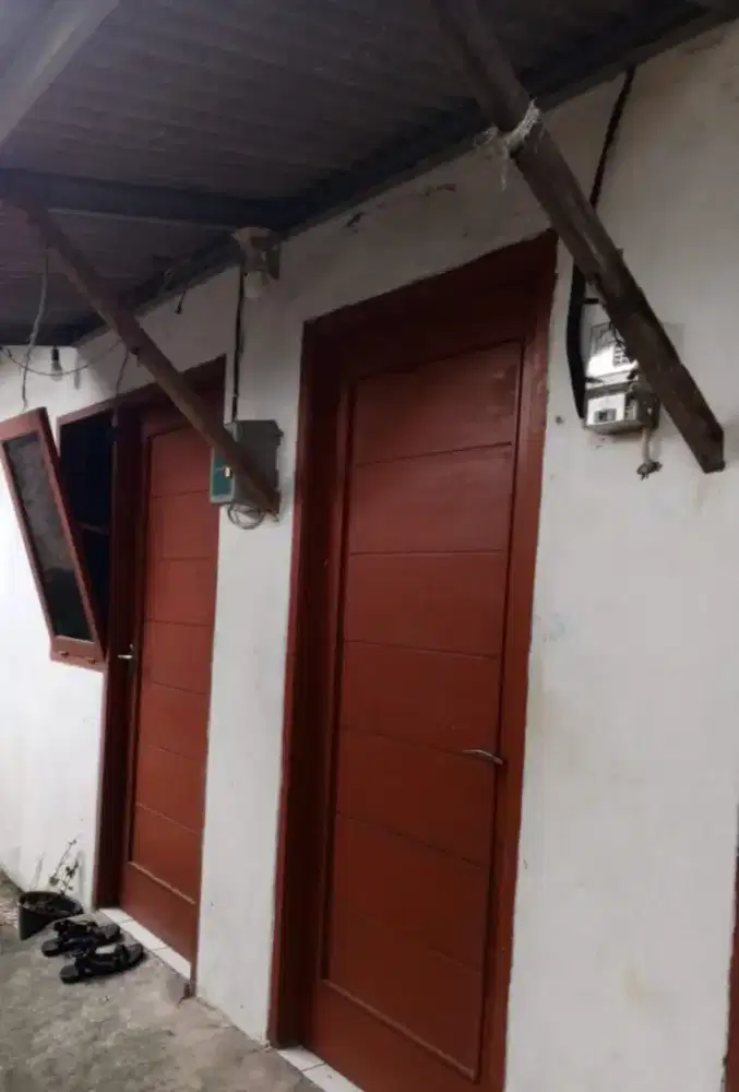 Kontrakan strategis  dekat mercubuana tentram nyaman aman strategis