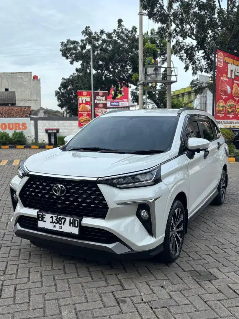 Veloz Q CVT 2023.