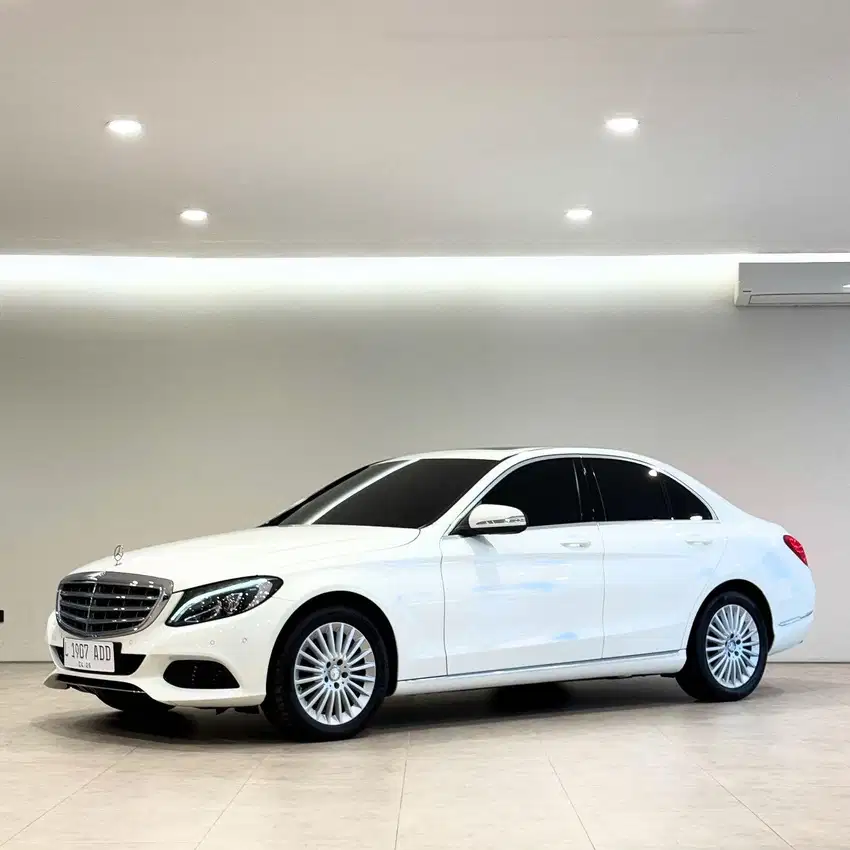 C250 Avg '15 Km40rb Mulus Record Like New Condition