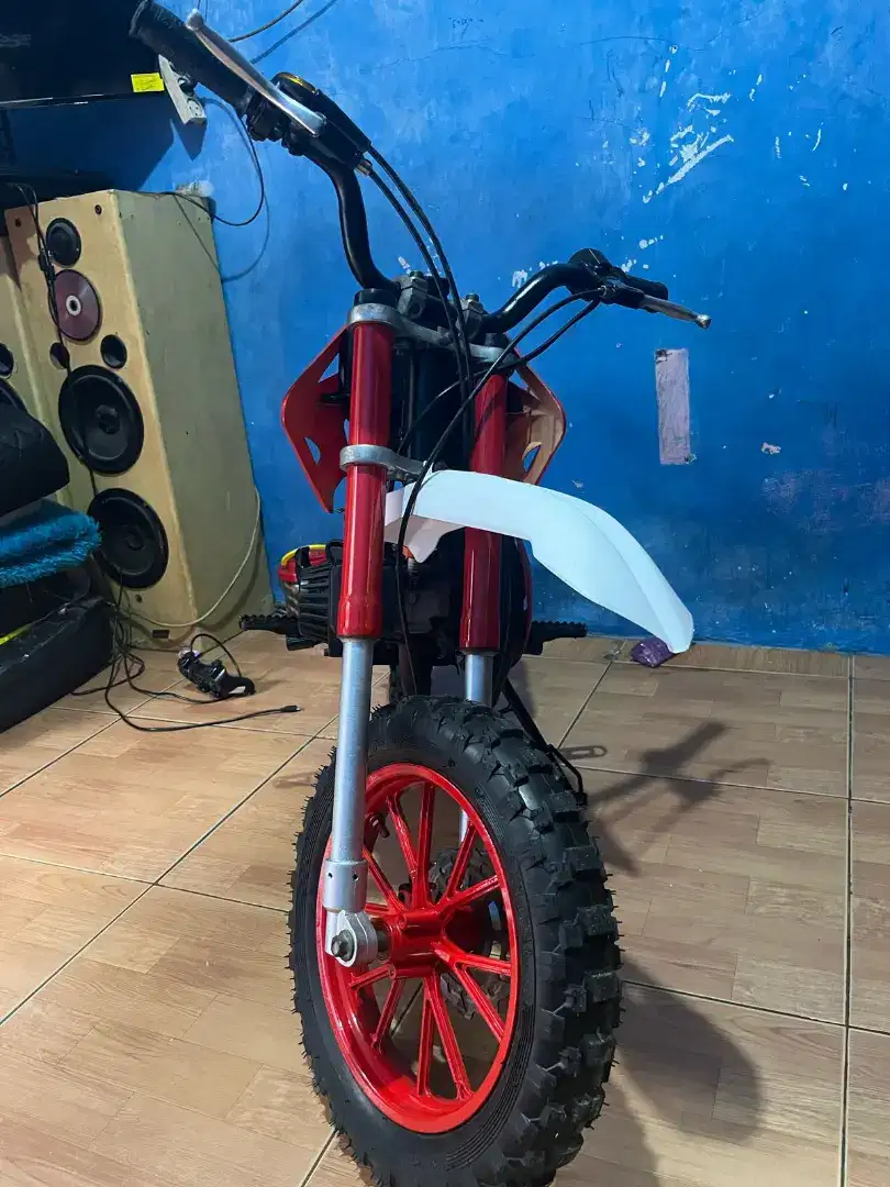 Motor mini model tril