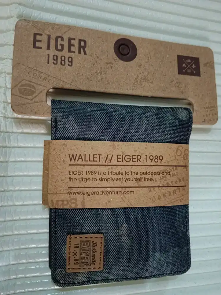 Dompet Eiger 100% Original Warna Camollet bahan canvas mix kulit