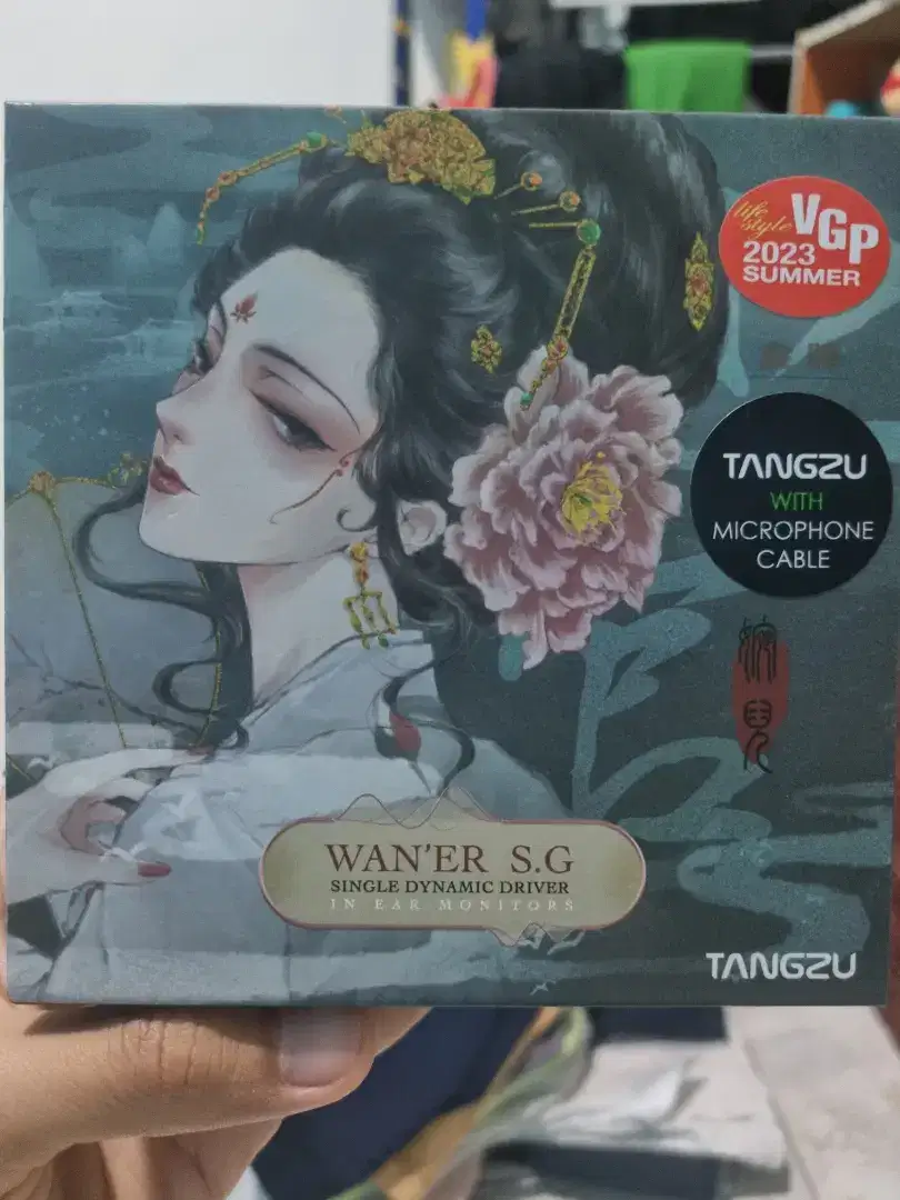 IEM Tangzu wan er sg warna putih
